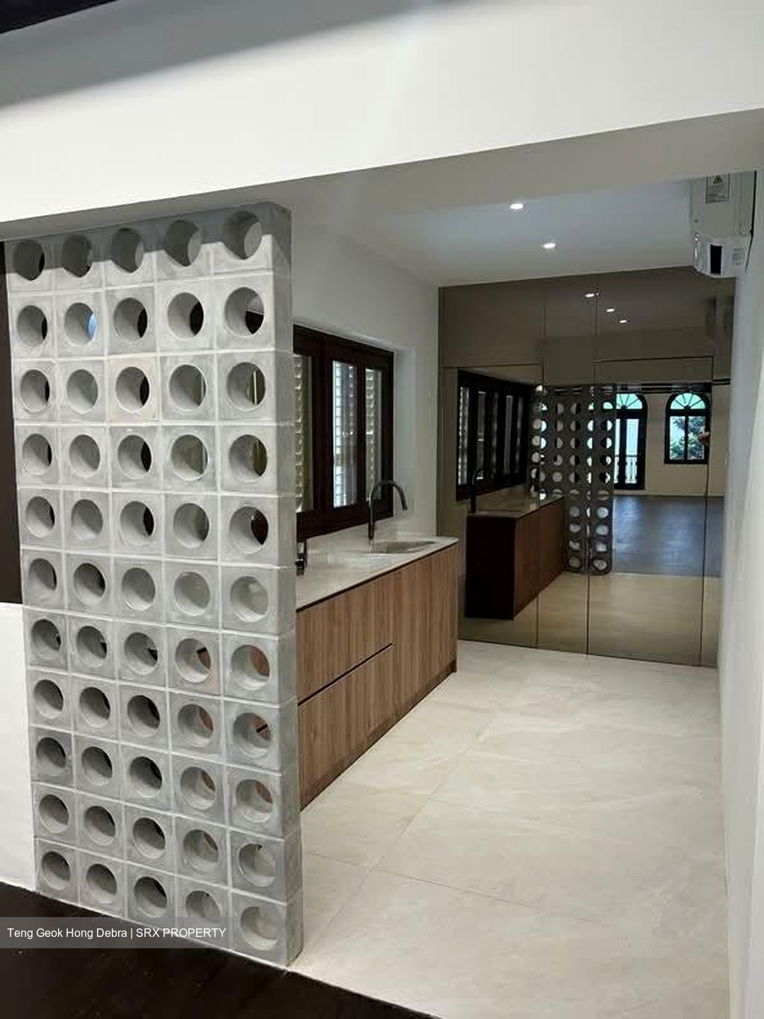 Telok Ayer Conservation Area (D1), Shop House #531833281